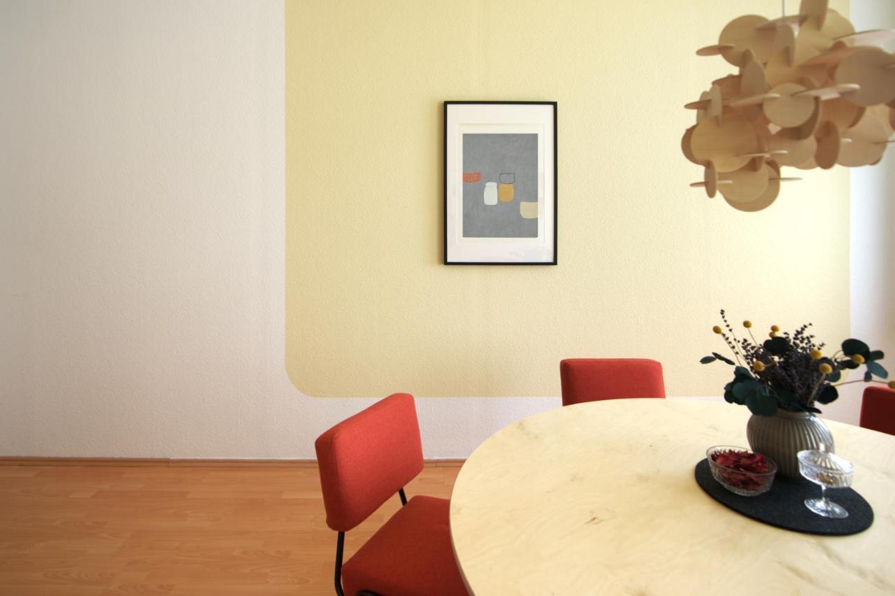 Vonbehling Boutique Apartment Mit 65Zoll Tv Und Designerstuecken Галль Экстерьер фото