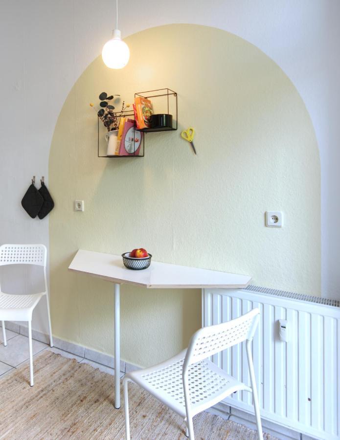 Vonbehling Boutique Apartment Mit 65Zoll Tv Und Designerstuecken Галль Экстерьер фото